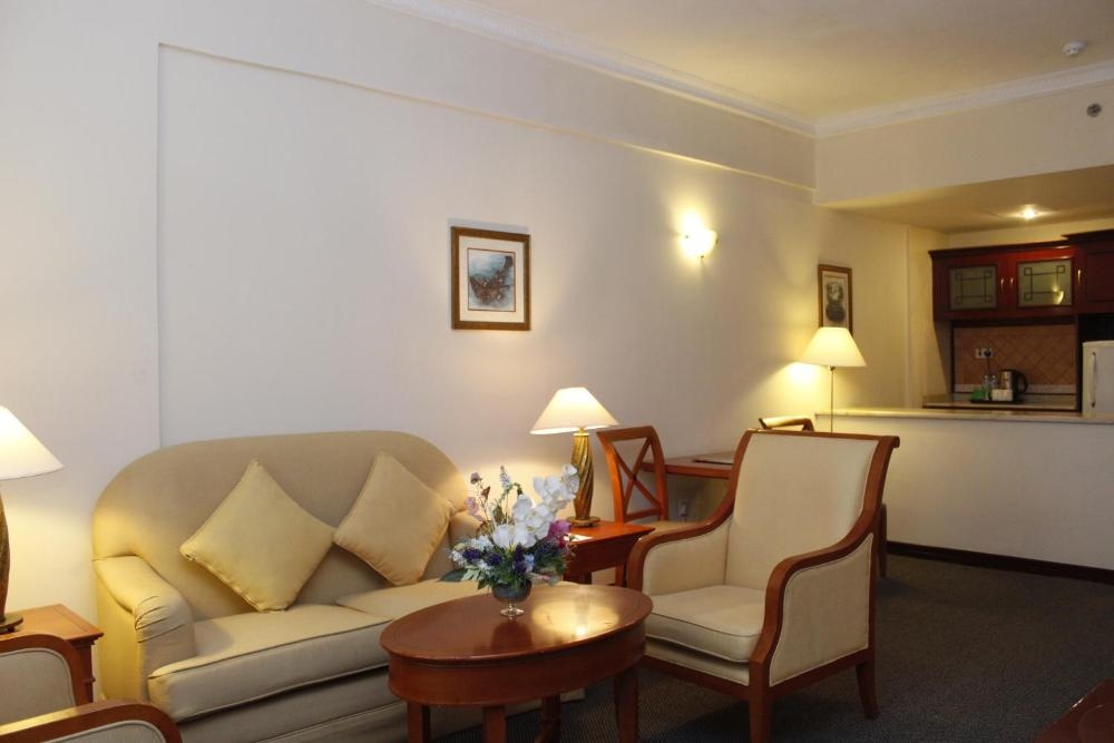 Room image 4