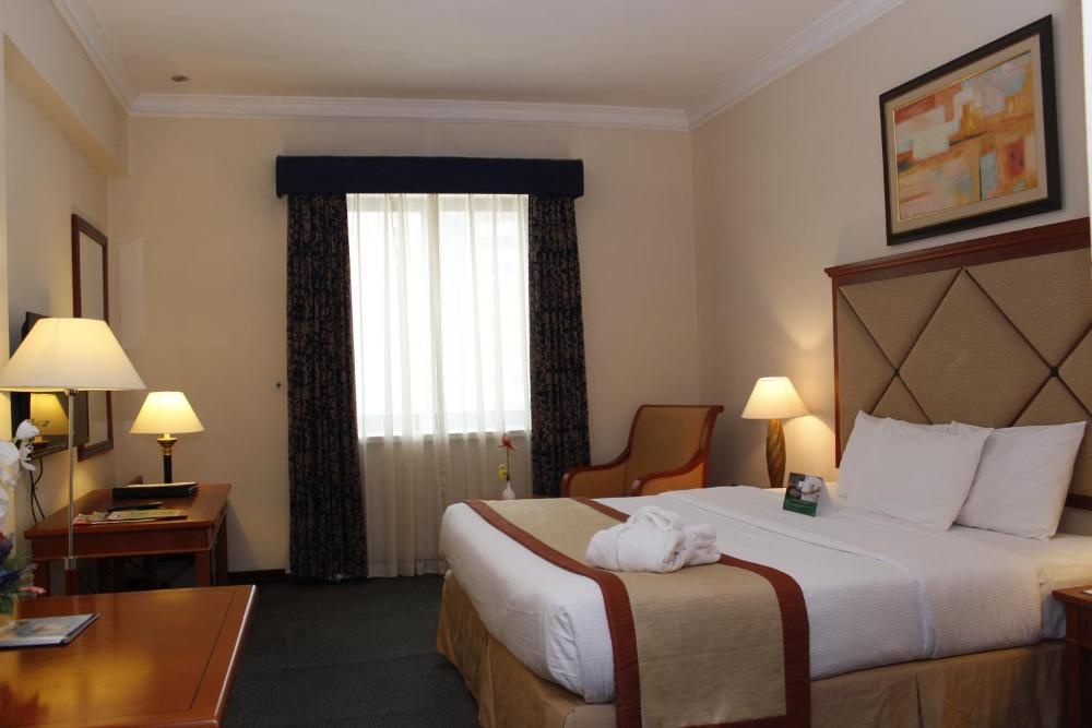 Room image 3