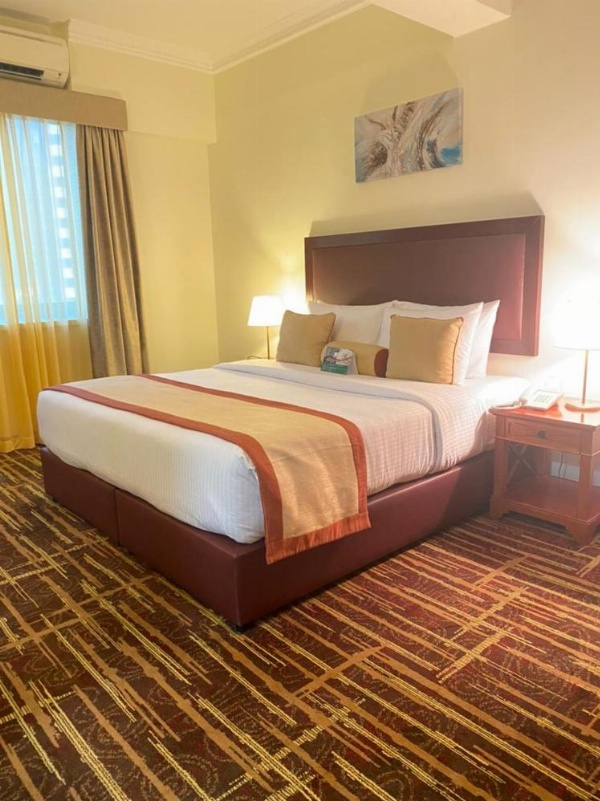 Al Diar Mina Hotel image 21