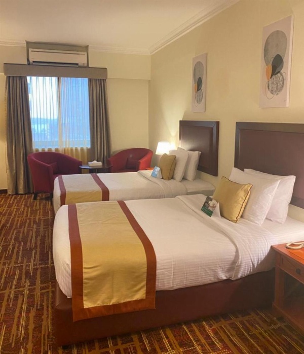 Al Diar Mina Hotel image 30